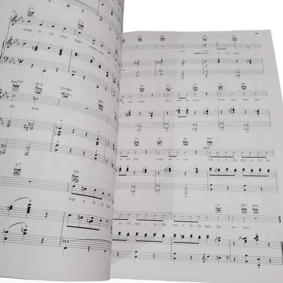 Disney Mary Poppins Returns Book Music from the motion picture soundtrack - Picture 6 of 7